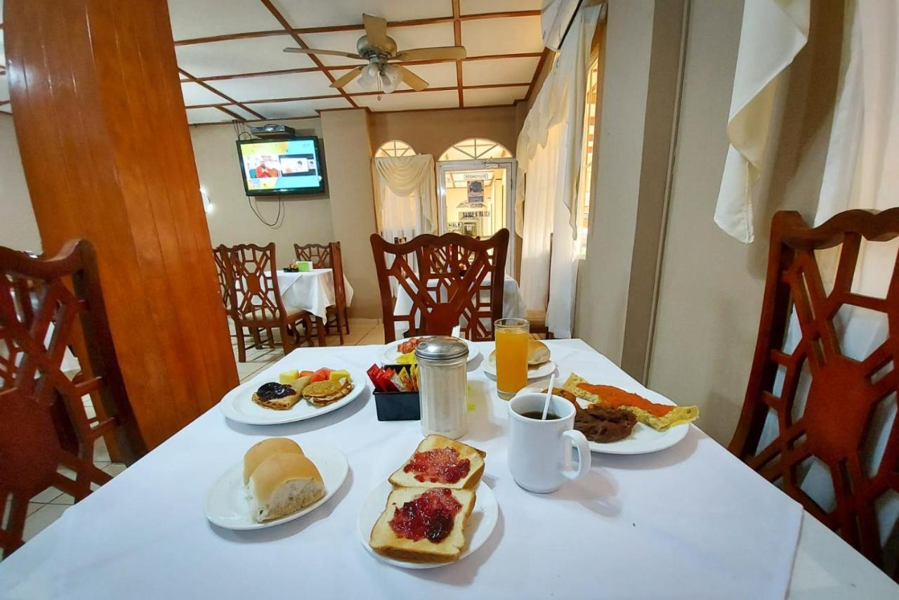 סן מיגל Hotel Continental Plaza מראה חיצוני תמונה