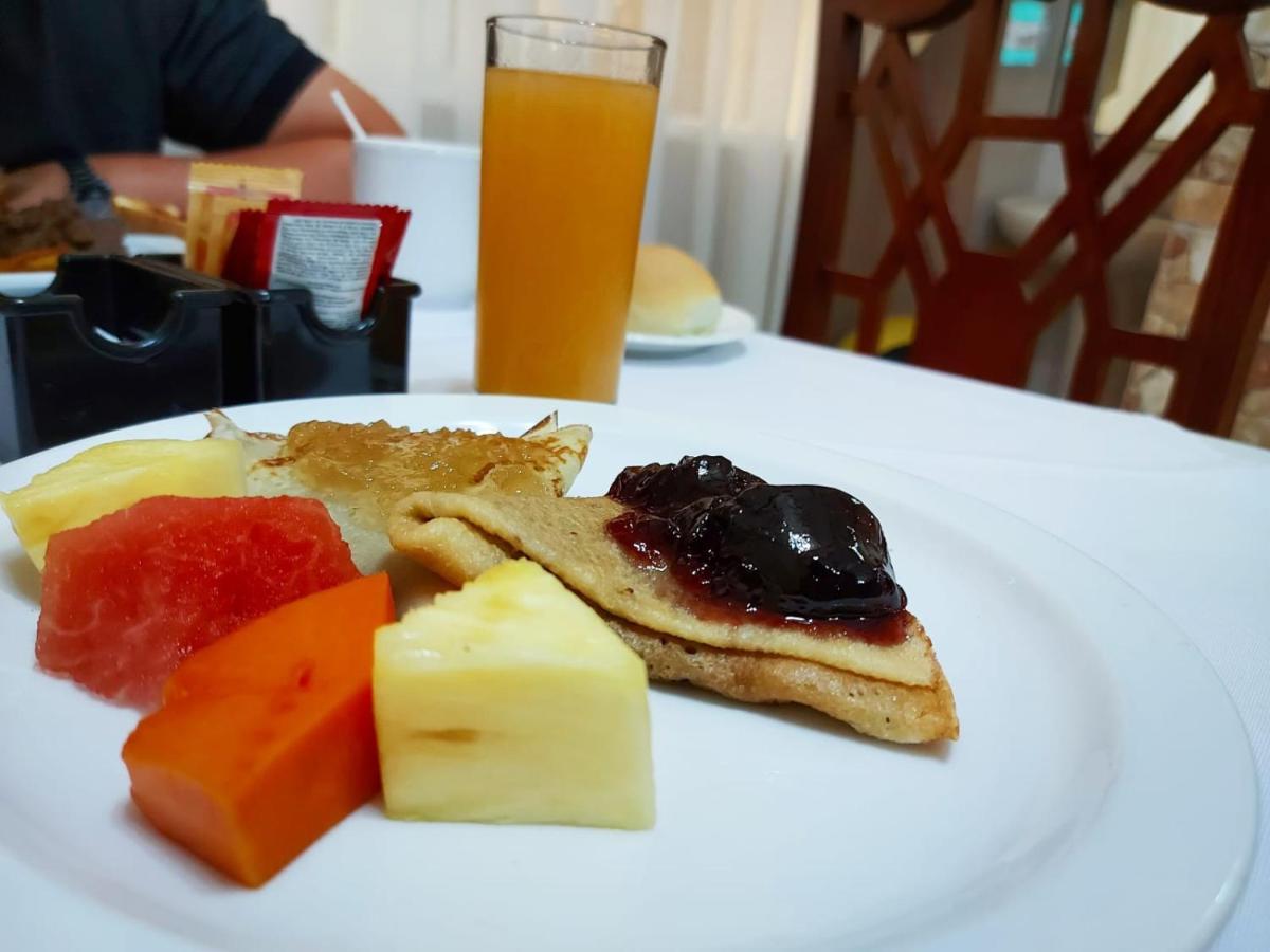 סן מיגל Hotel Continental Plaza מראה חיצוני תמונה