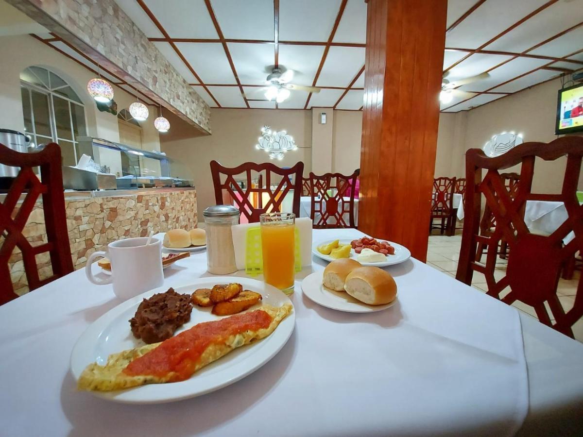 סן מיגל Hotel Continental Plaza מראה חיצוני תמונה